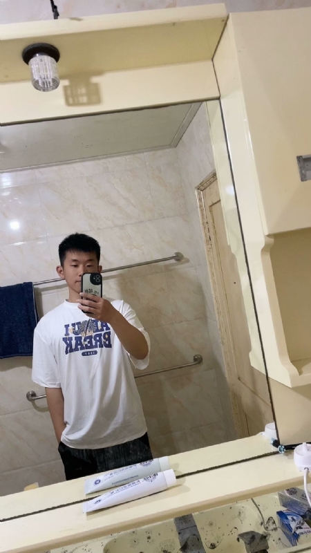 哈哈的第一张照片--东山相亲网