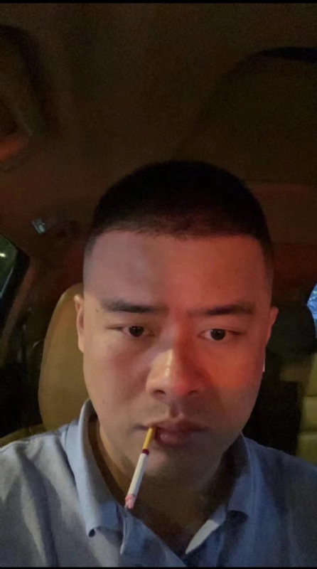 薛其锋人类高质量男性的第三张照片--东山相亲网